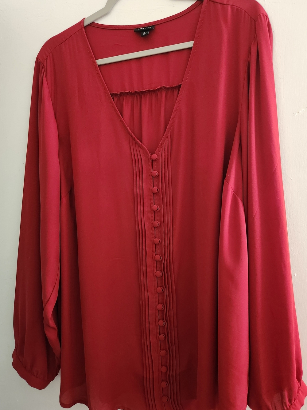 torrid Maroone/Deep Red Pintuck Button-Front Blouse